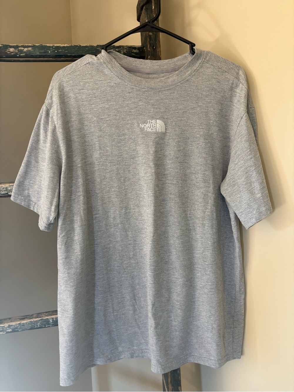 The North Face Women’s Short Sleeve Crew T-Shirt - Heather Gray